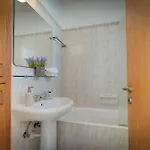Seaview Escape Meneou