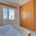 Seaview Escape * Meneou