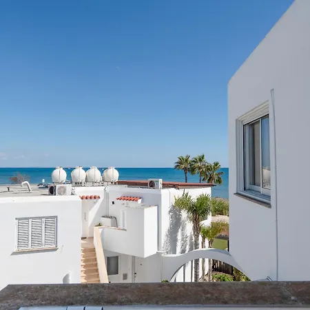 Seaview Escape Apartamento Meneou