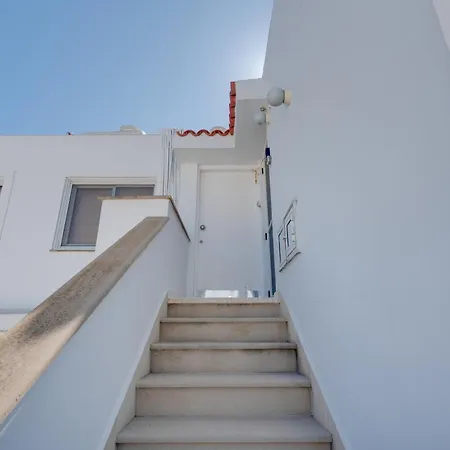 Seaview Escape * Meneou