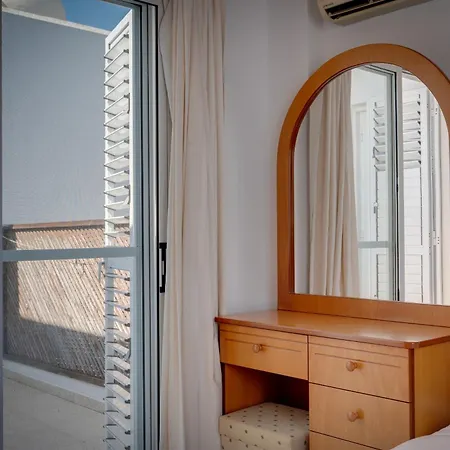 Seaview Escape * Meneou
