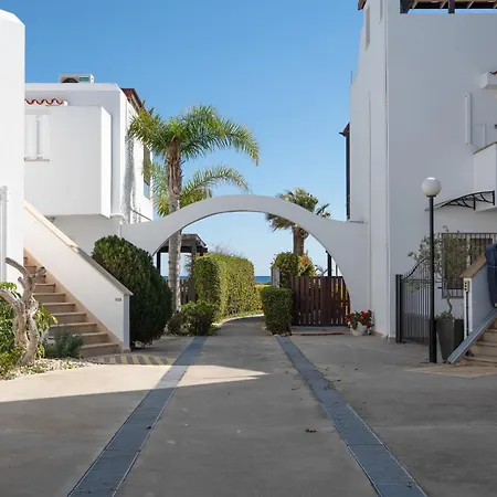 Seaview Escape Meneou