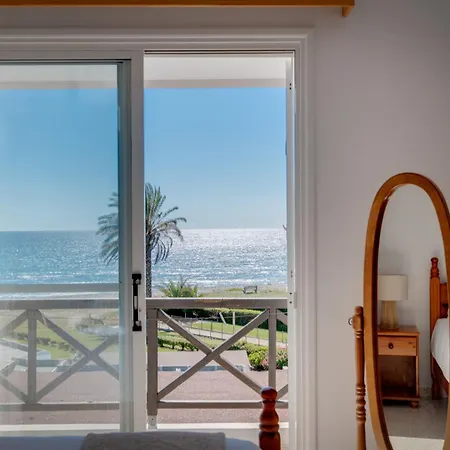 Seaview Escape *